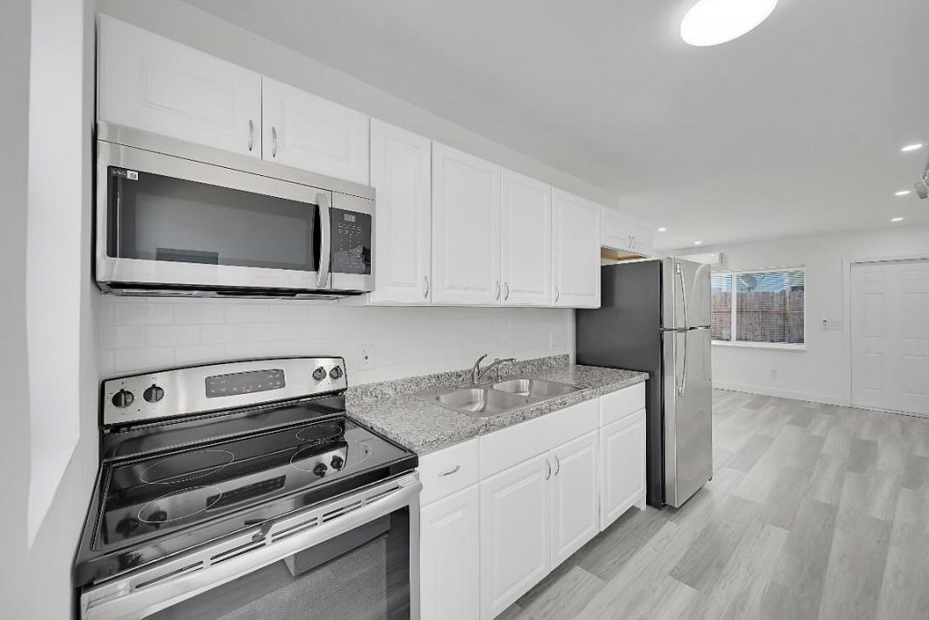 1157 W 36th Street, Unit 1, Riviera Beach, FL 33404 Photo