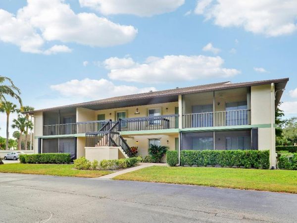 6392 Chasewood Drive, Unit F, Jupiter, FL 33458