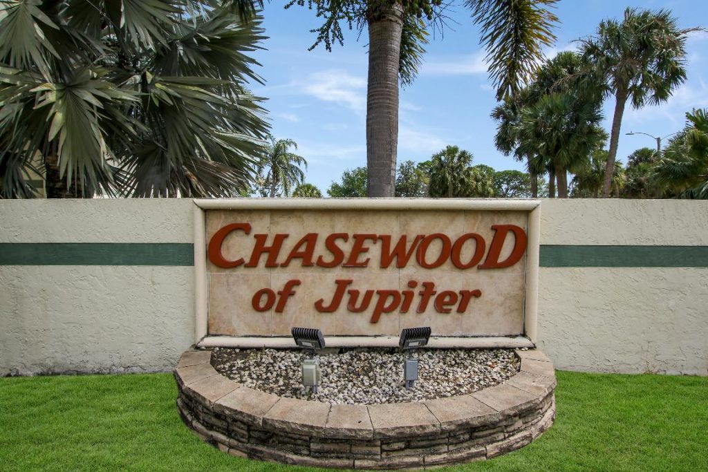 6392 Chasewood Drive, Unit F, Jupiter, FL 33458 Photo