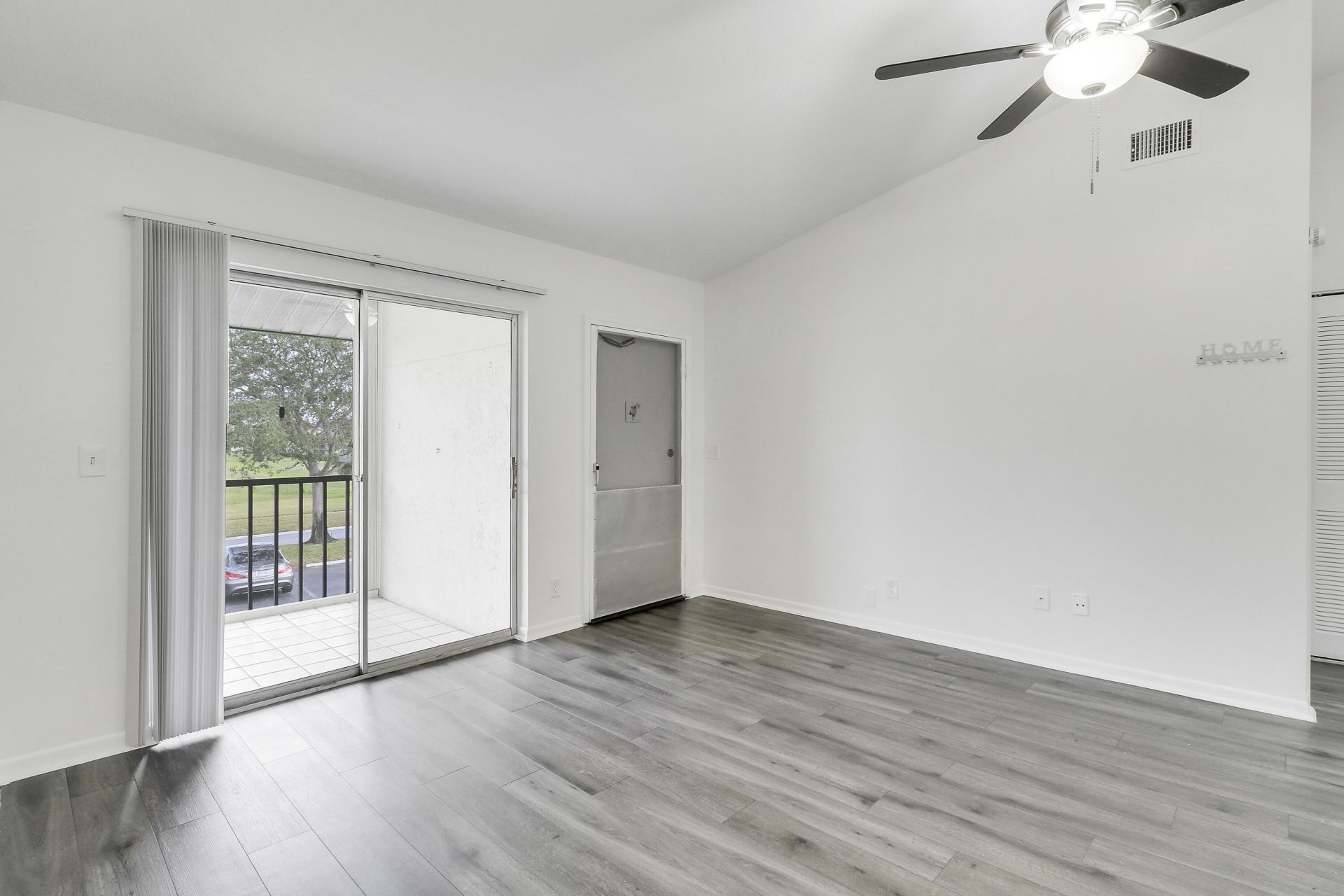 6392 Chasewood Drive, Unit F, Jupiter, FL 33458 Photo