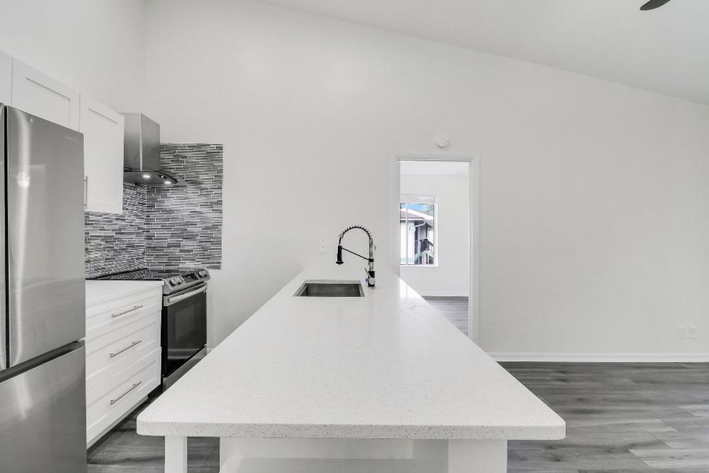 6392 Chasewood Drive, Unit F, Jupiter, FL 33458 Photo