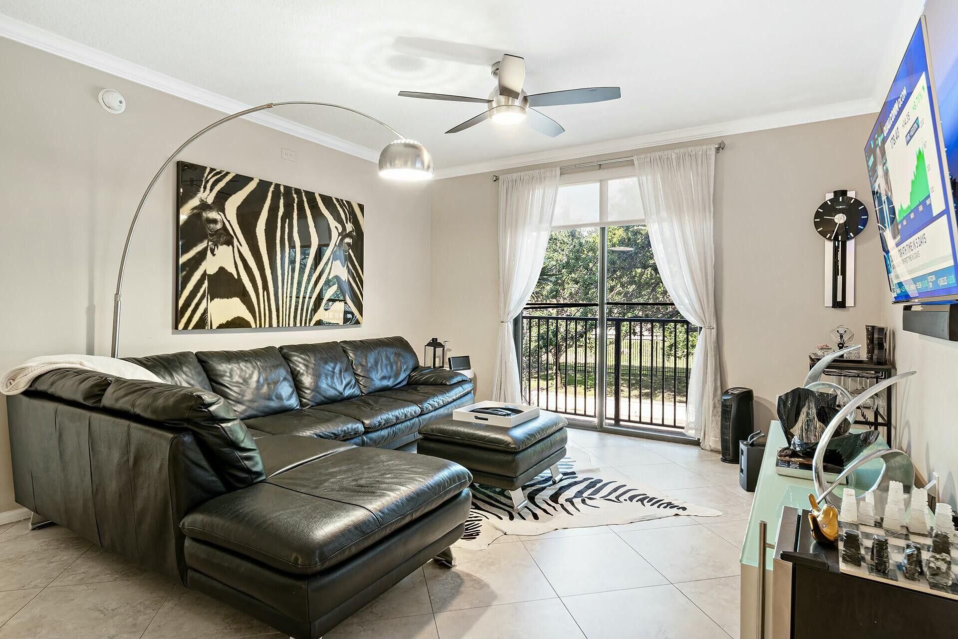 580 S Sapodilla, Unit 206, West Palm Beach, FL 33401 Photo