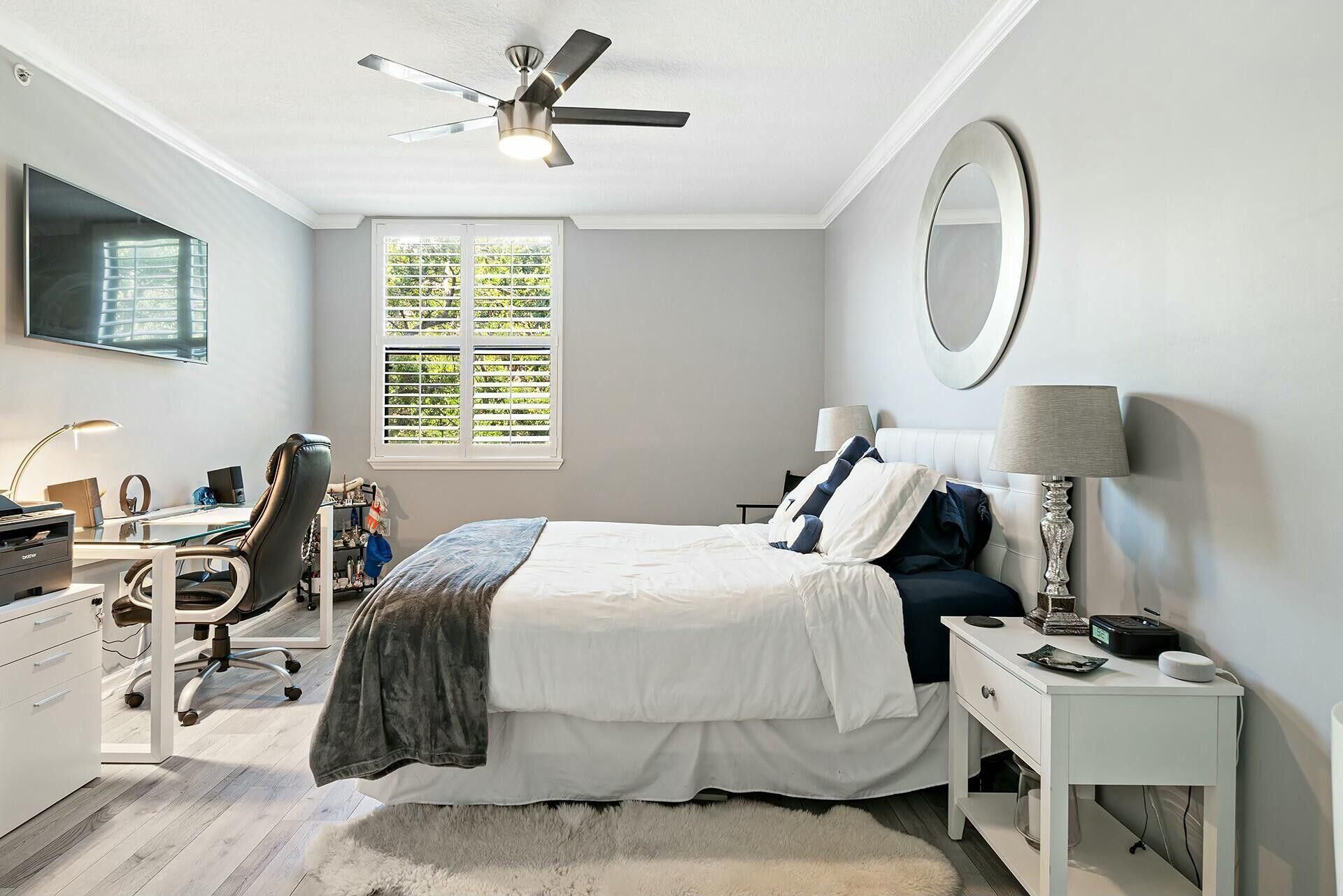 580 S Sapodilla, Unit 206, West Palm Beach, FL 33401 Photo