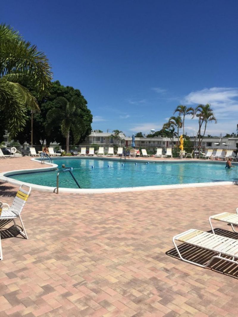 2960 Lake Osborne Drive, Unit 209, Lake Worth Beach, FL 33461 Photo