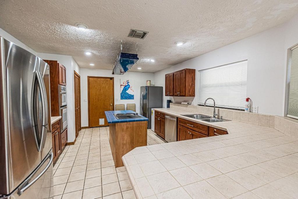 1773 SW Import Drive, Port Saint Lucie, FL 34953 Photo