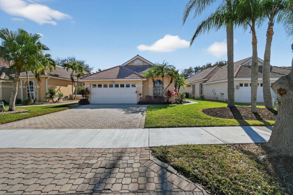 408 SW Horseshoe Bay, Port Saint Lucie, FL 34986 Photo