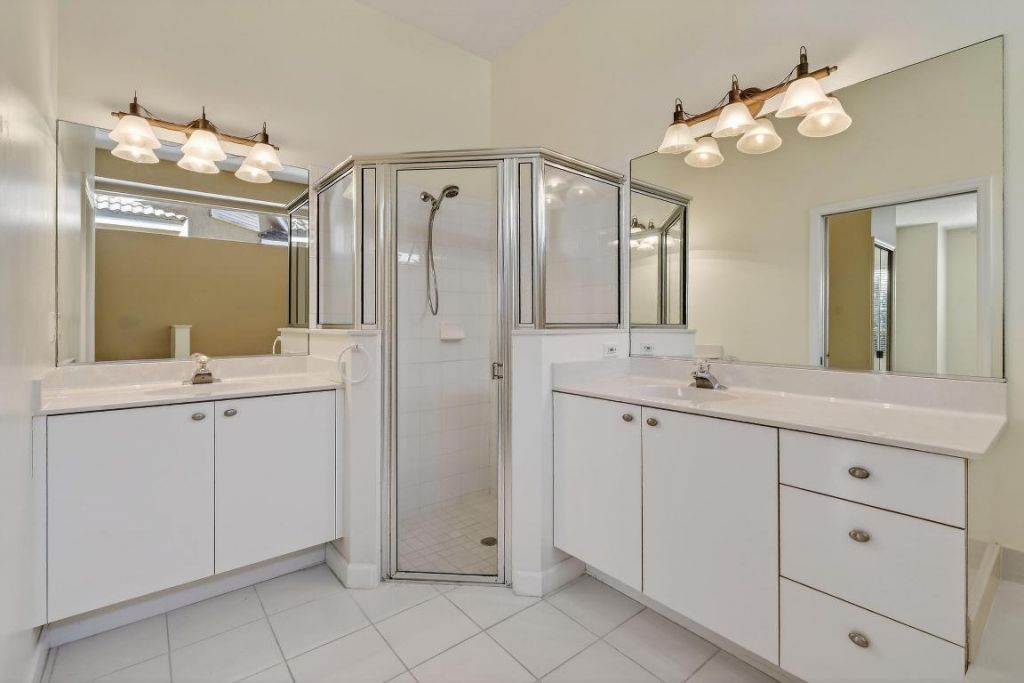 408 SW Horseshoe Bay, Port Saint Lucie, FL 34986 Photo