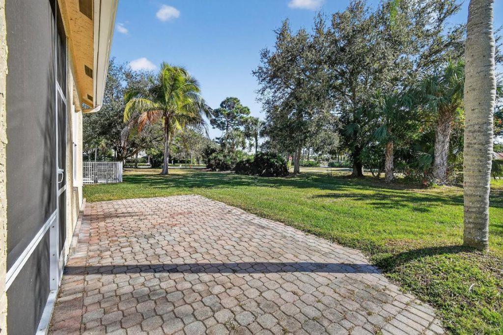 408 SW Horseshoe Bay, Port Saint Lucie, FL 34986 Photo