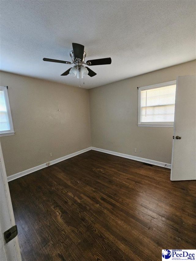 1109 W Haskell Dr Photo 11
