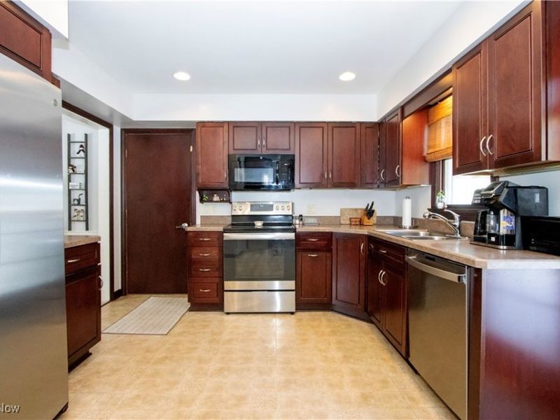 1552 Renwood Drive, Wooster, OH 44691 Photo 14