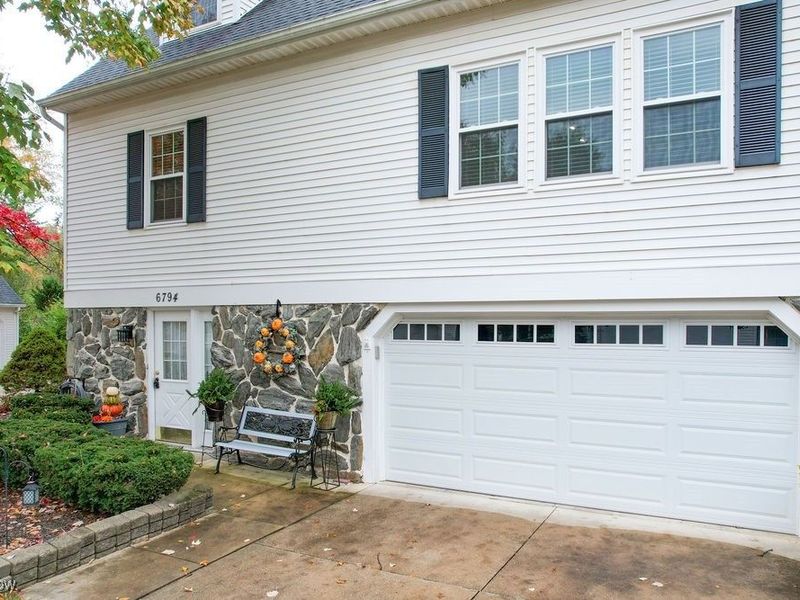 6794 Chaffee Court, Brecksville, OH 44141 Photo 2