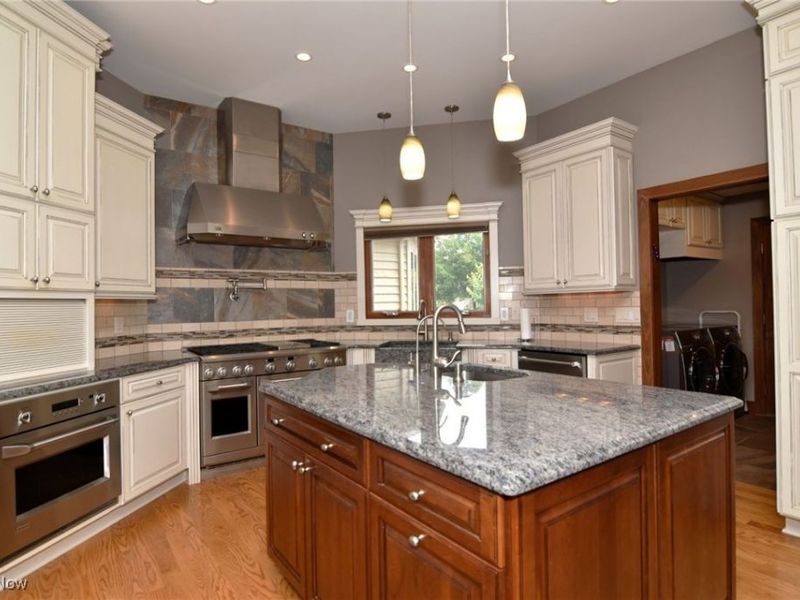 10 Hyde Park, Beachwood, OH 44122 Photo 10