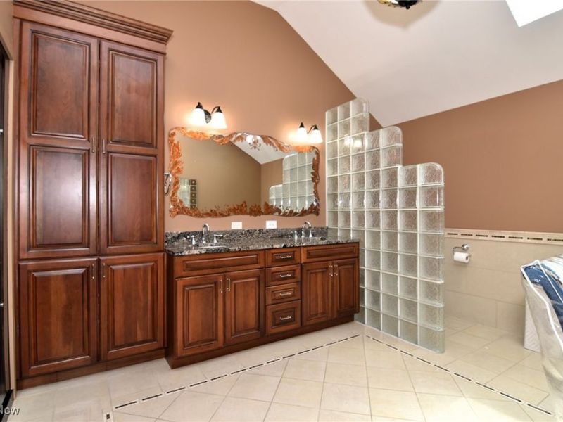 10 Hyde Park, Beachwood, OH 44122 Photo 21