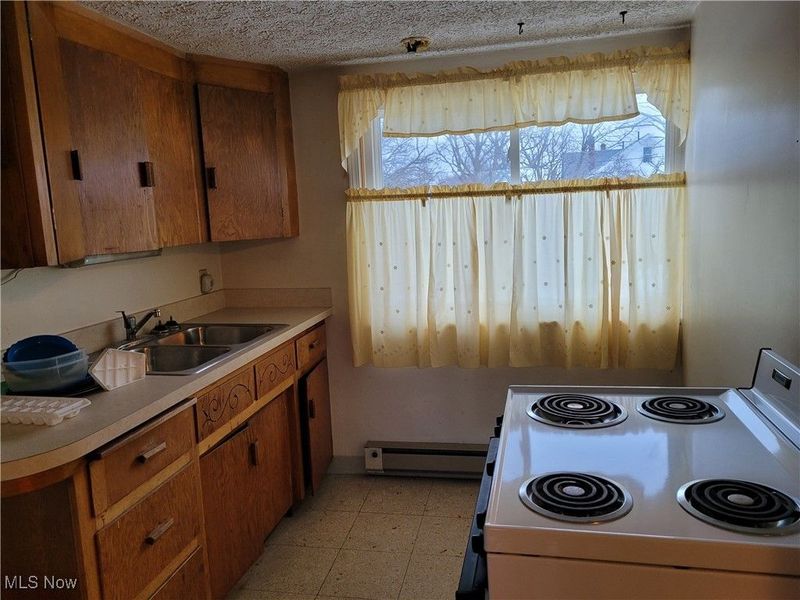 902 W 21st Street, Lorain, OH 44052 Photo 7