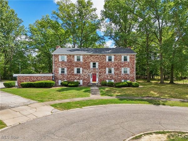 1500-1525 Stewart Circle NW, Warren, OH 44485