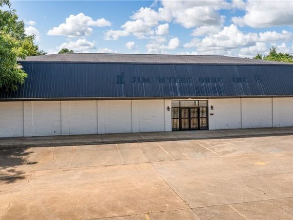 3325 University Boulevard E, Tuscaloosa, AL 35404