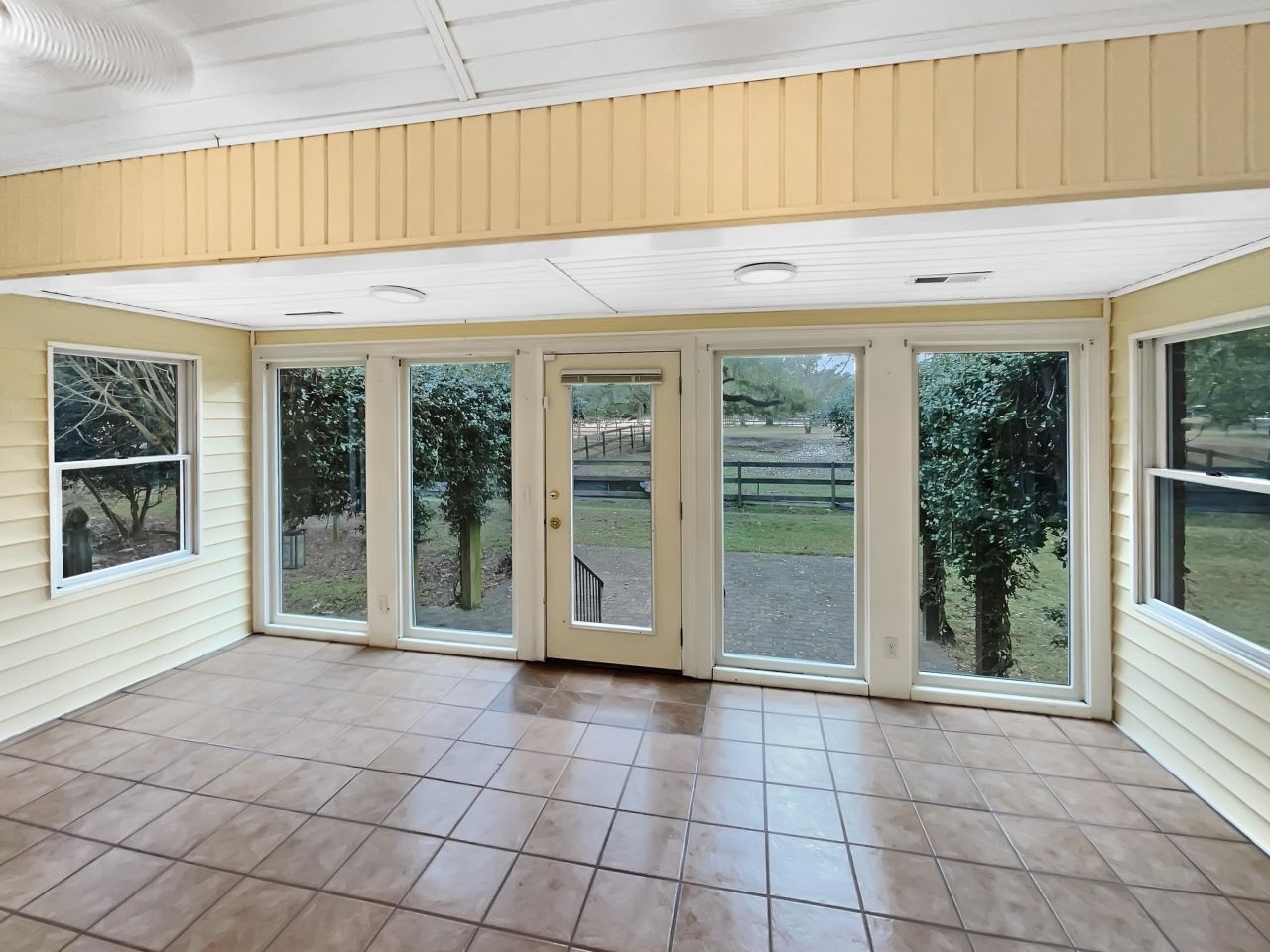 5251 Timber Race Course Photo 14