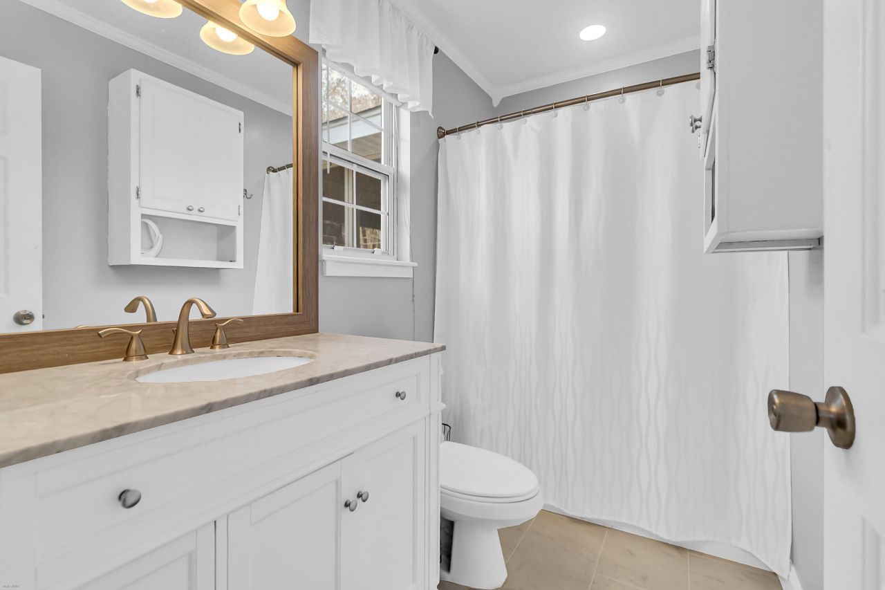 1204 Marvin Avenue Photo 11