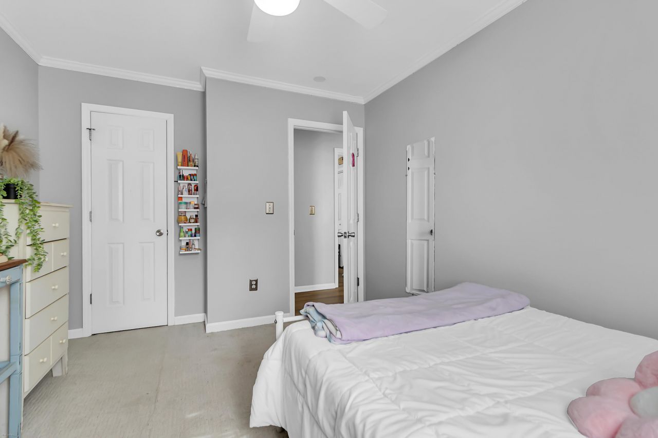 1204 Marvin Avenue Photo 17