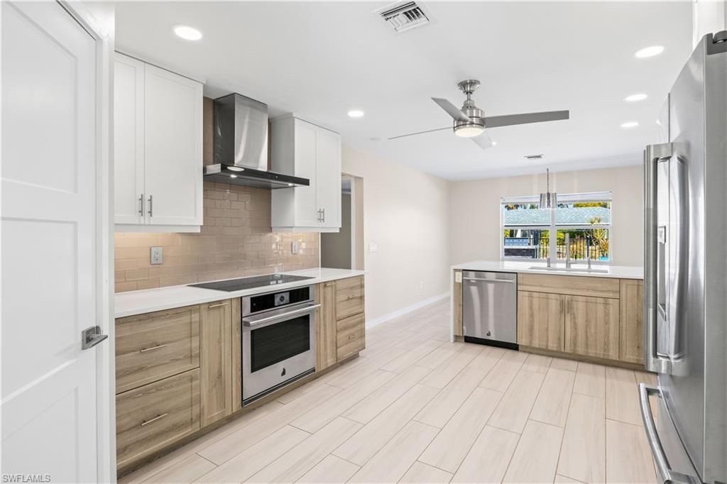 3446 Pinetree Dr, Saint James City, FL 33956 Photo