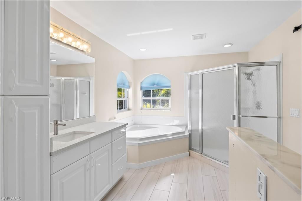 3446 Pinetree Dr, Saint James City, FL 33956 Photo