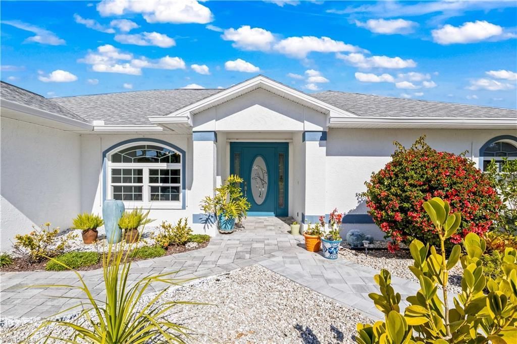 3446 Pinetree Dr, Saint James City, FL 33956 Photo