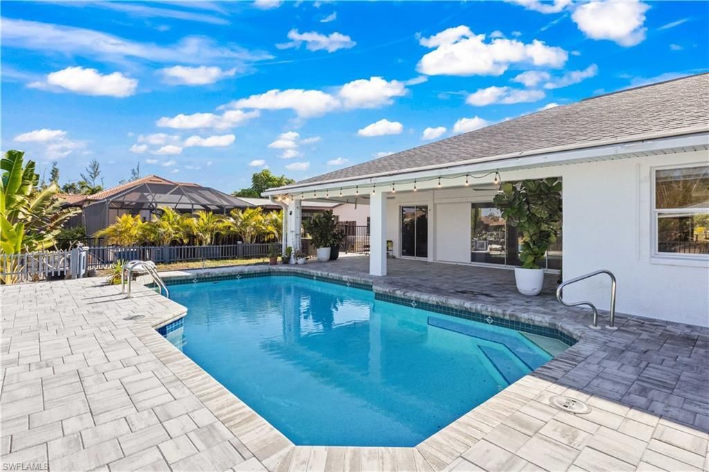 3446 Pinetree Dr, Saint James City, FL 33956 Photo