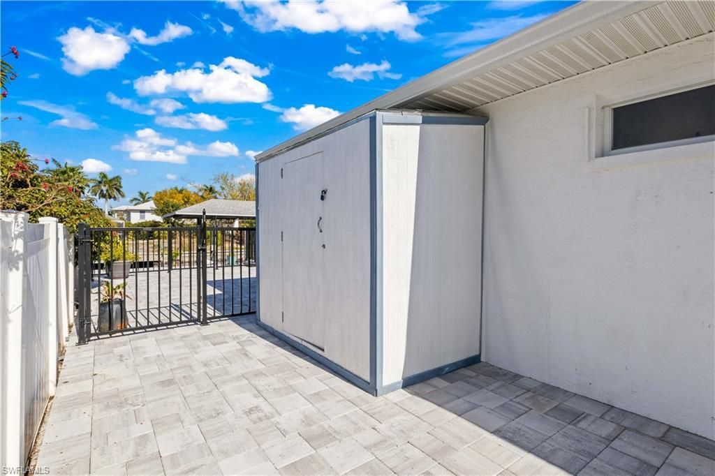 3446 Pinetree Dr, Saint James City, FL 33956 Photo