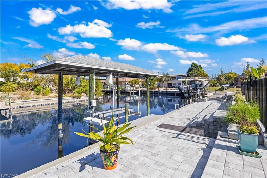 3446 Pinetree Dr, Saint James City, FL 33956 Photo