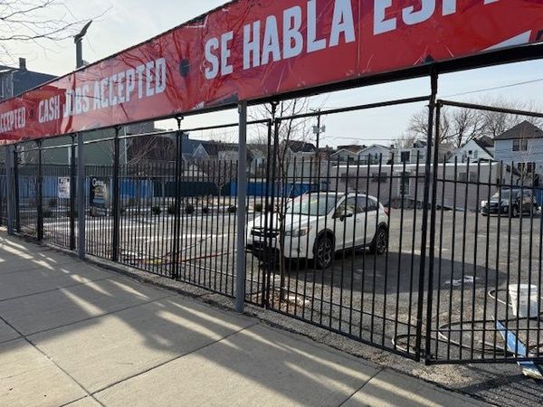 2730 N Western Avenue, Chicago, IL 60647