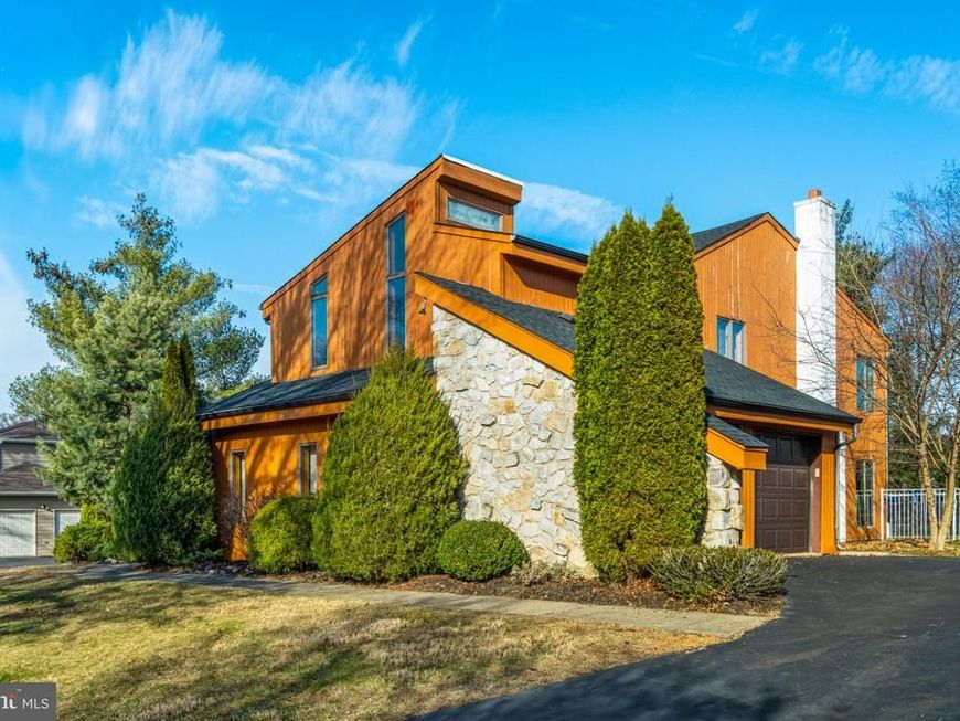 509 Long Lane, Huntingdon Valley, PA 19006 Main Photo