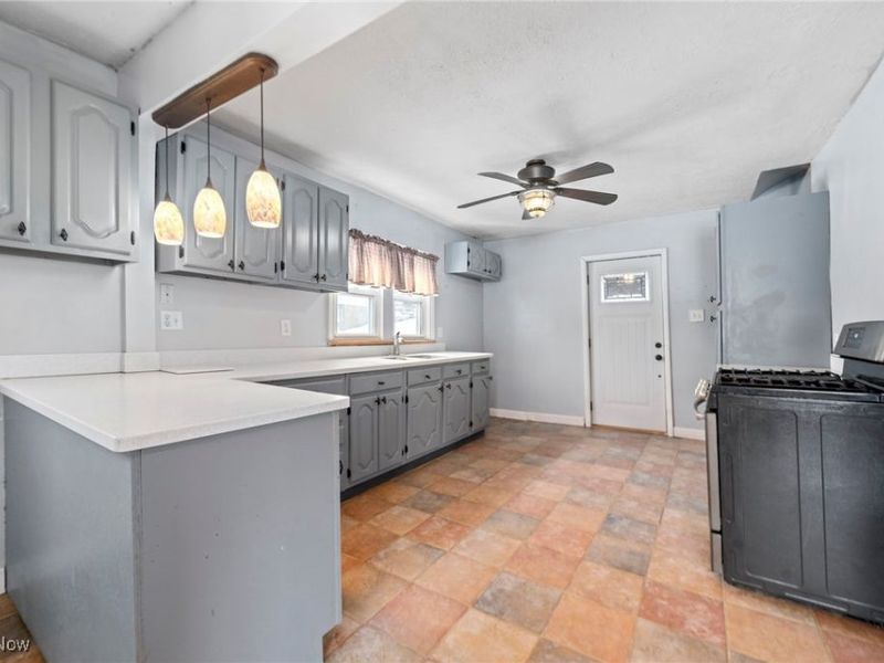 8764 W Clay Street, Mineral City, OH 44656 Photo 2