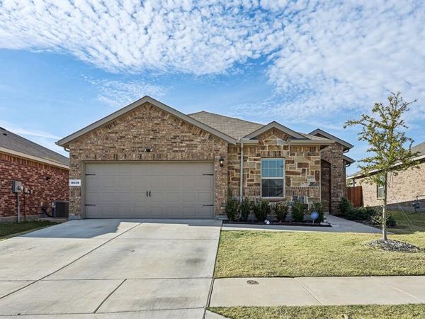 8629 Angel Gardens Drive, Fort Worth, TX 76179
