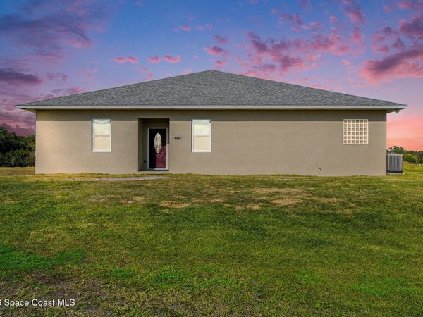 4960 Dixie Way, Mims, FL 32754