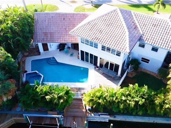 1748 Jewel Box DR, SANIBEL, FL 33957