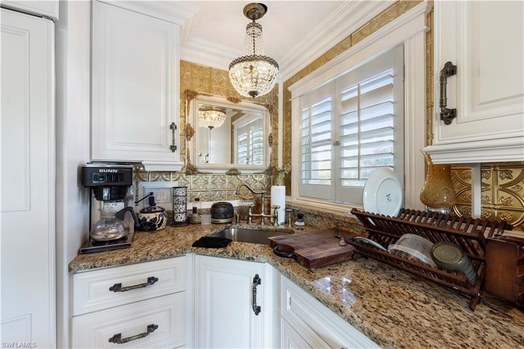 1748 Jewel Box Dr, Sanibel, FL 33957 Photo