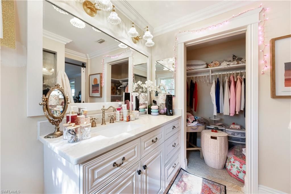 1748 Jewel Box Dr, Sanibel, FL 33957 Photo