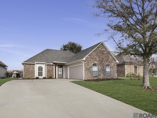 12258 River Highlands, St Amant, LA 70774