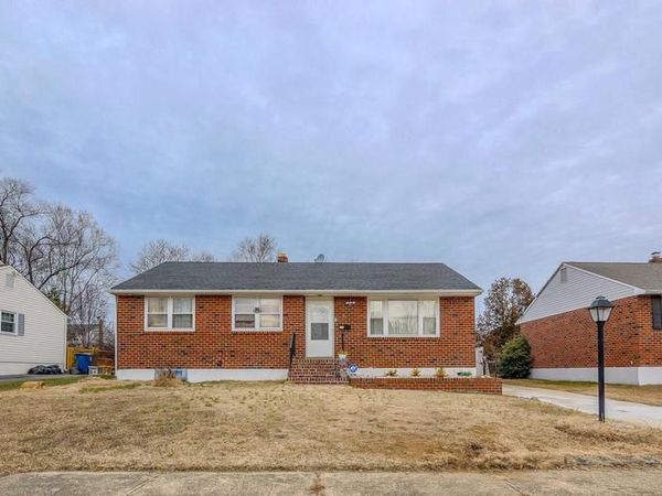 38 PENDLETON COURT, NEW CASTLE, DE 19720