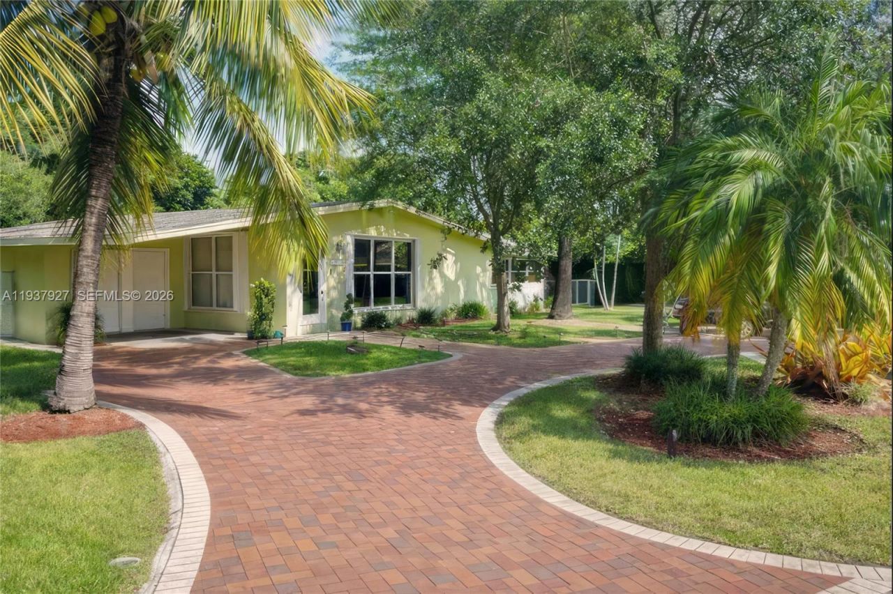 12501 SW 90th Ave, Miami, FL 33176 Photo