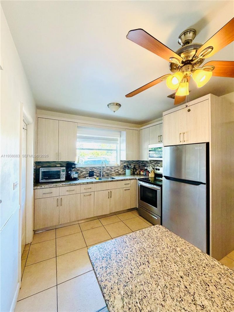 546 E 39th St , Hialeah, FL 33013 Photo