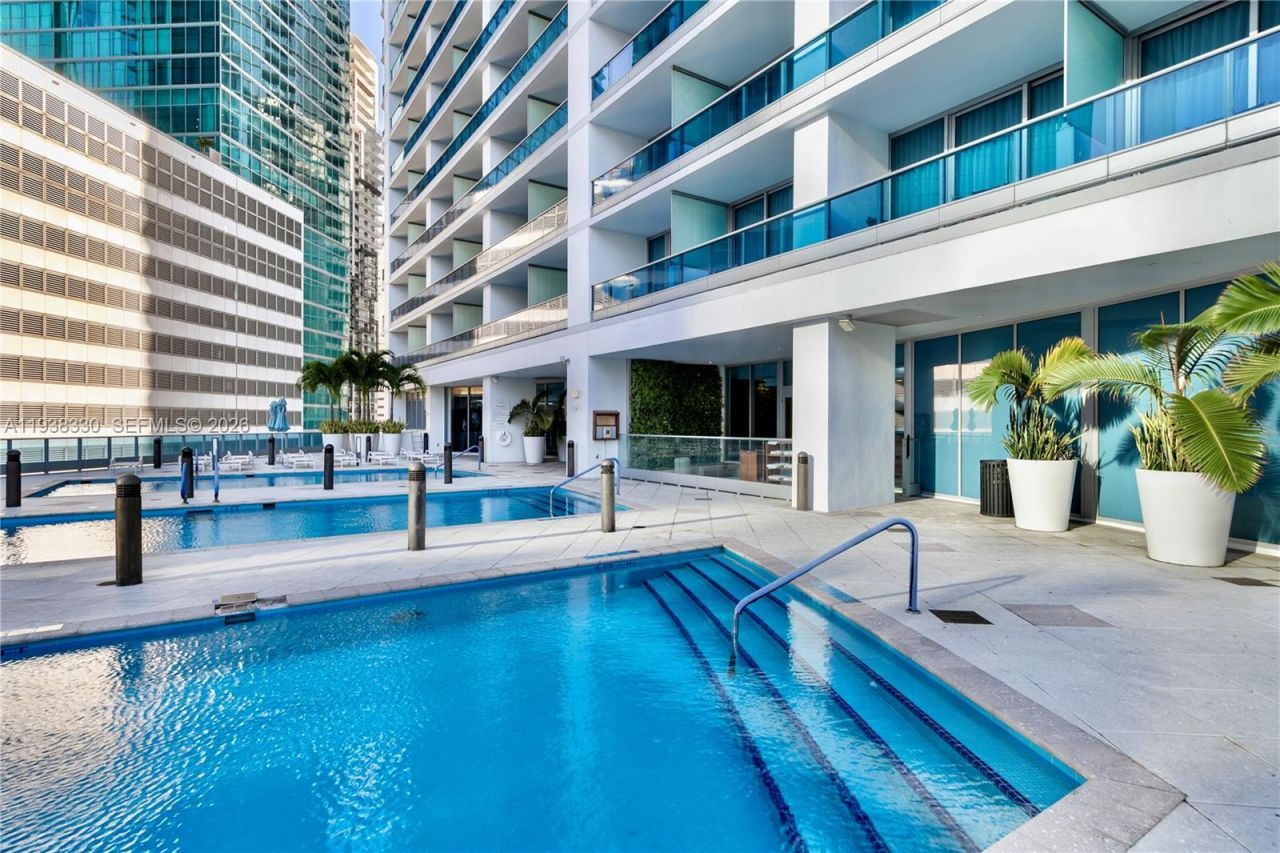 200 Biscayne Boulevard Way, Unit 503, Miami, FL 33131 Photo