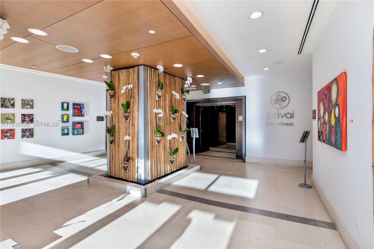 200 Biscayne Boulevard Way, Unit 503, Miami, FL 33131 Photo