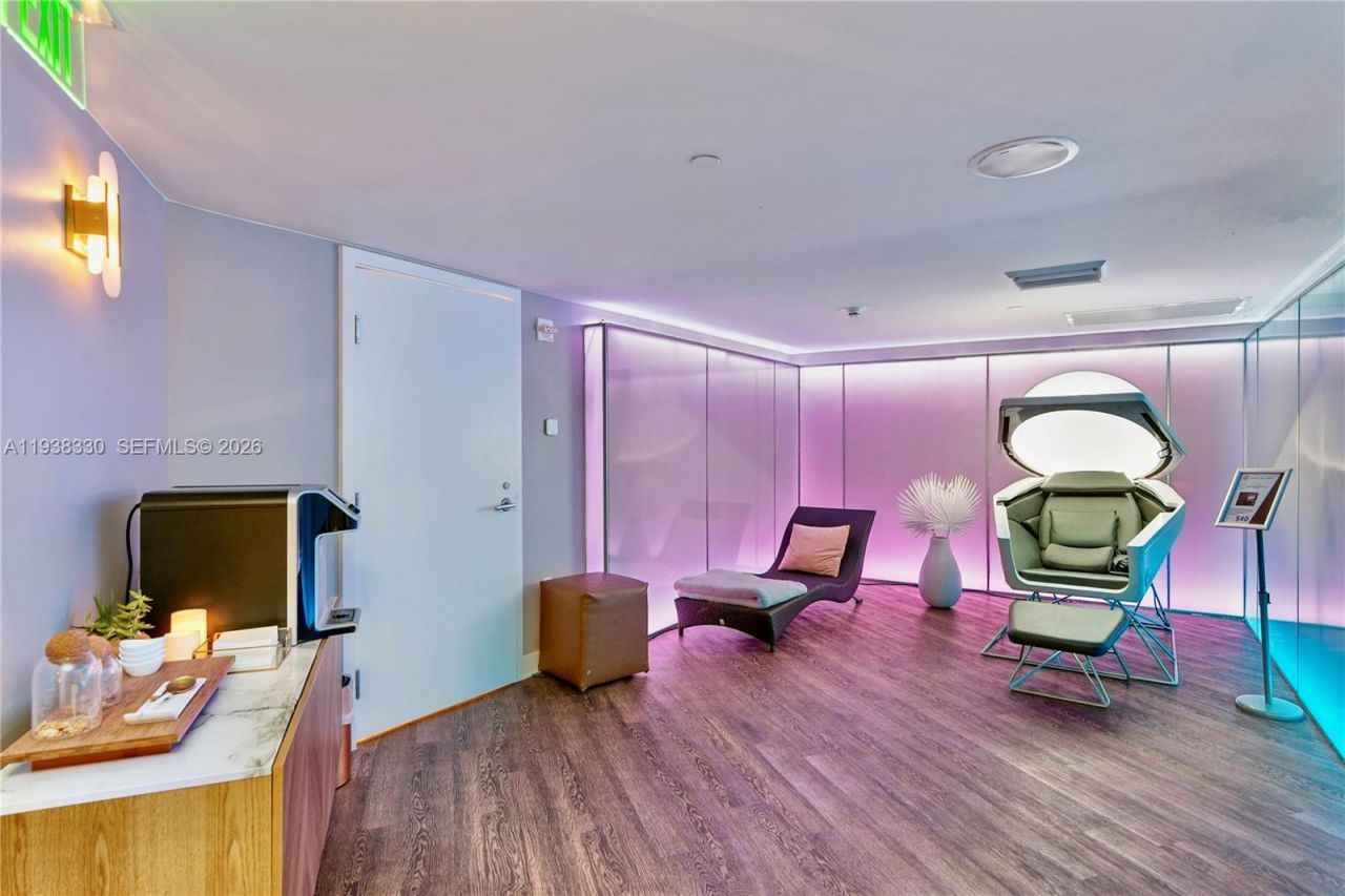 200 Biscayne Boulevard Way, Unit 503, Miami, FL 33131 Photo