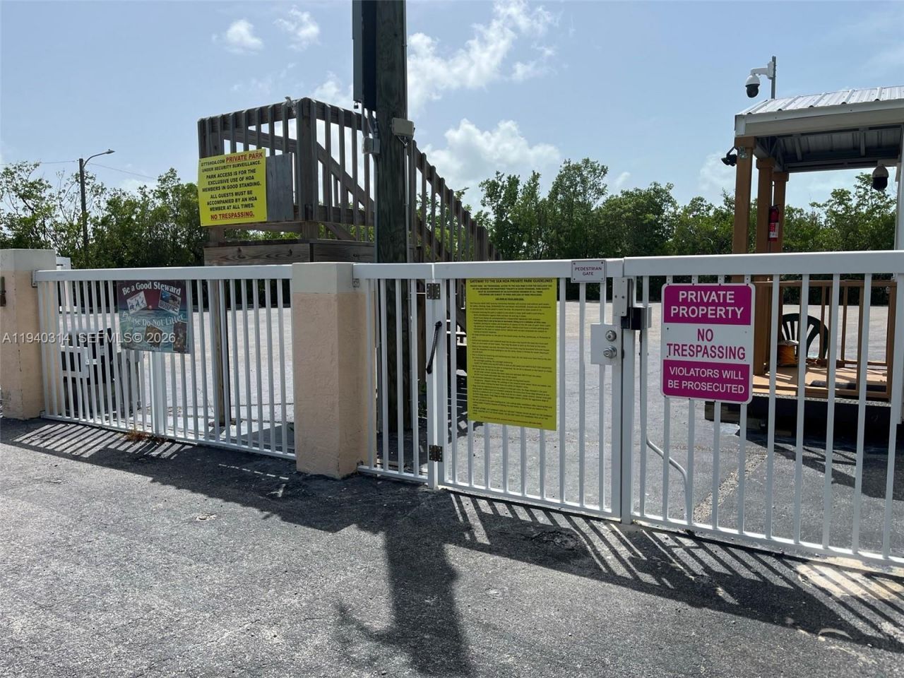 335 Bayview Ave, Key Largo, FL 33037 Photo