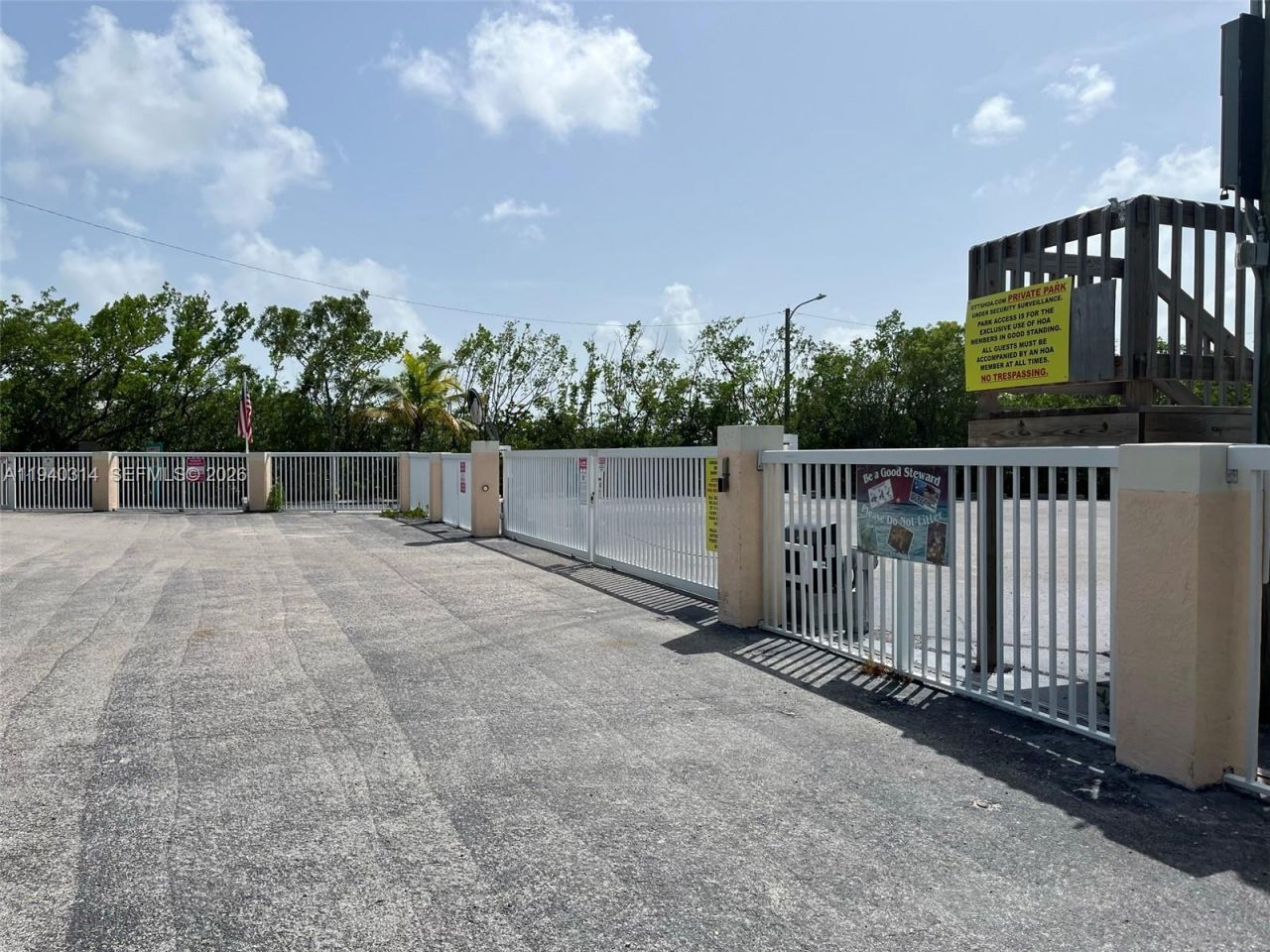 335 Bayview Ave, Key Largo, FL 33037 Photo