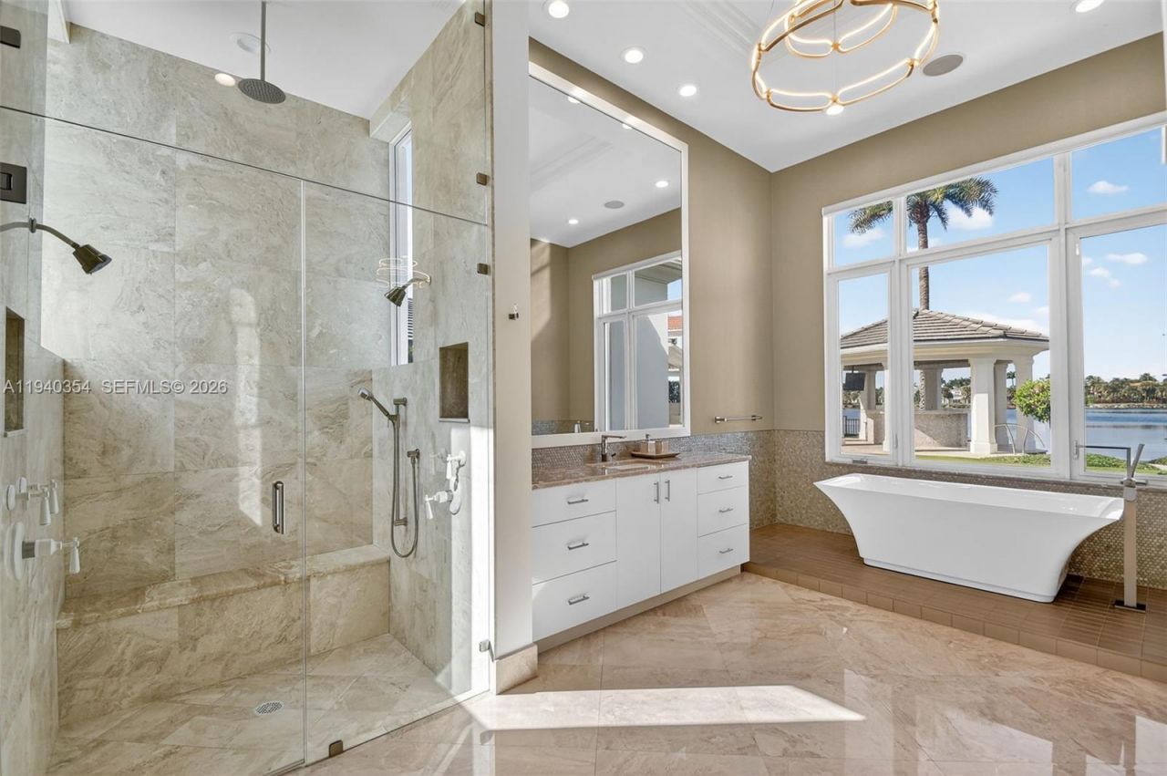 642 Hermitage Cir, Palm Beach Gardens, FL 33410 Photo