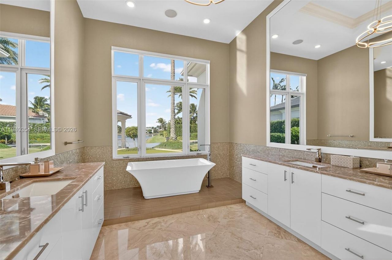 642 Hermitage Cir, Palm Beach Gardens, FL 33410 Photo