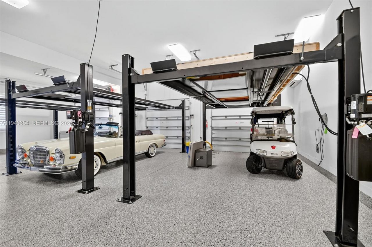 642 Hermitage Cir, Palm Beach Gardens, FL 33410 Photo