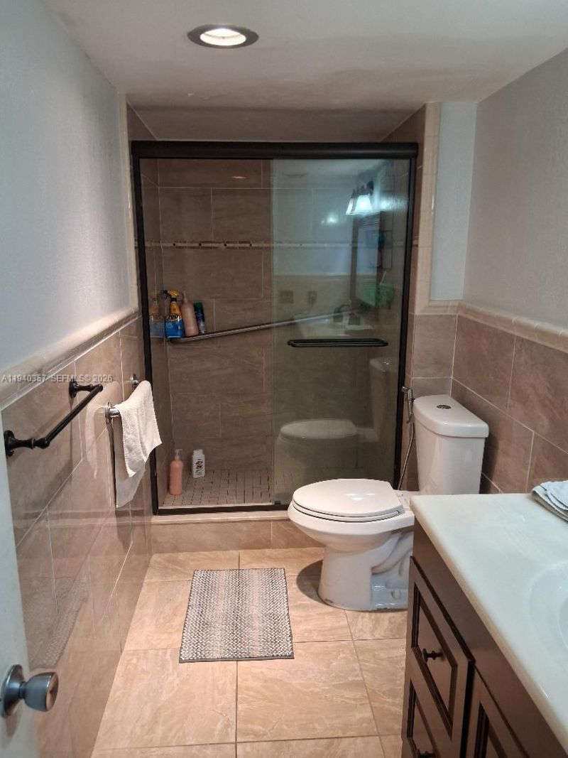 1400 Saint Charles Pl, Unit 524, Pembroke Pines, FL 33026 Photo